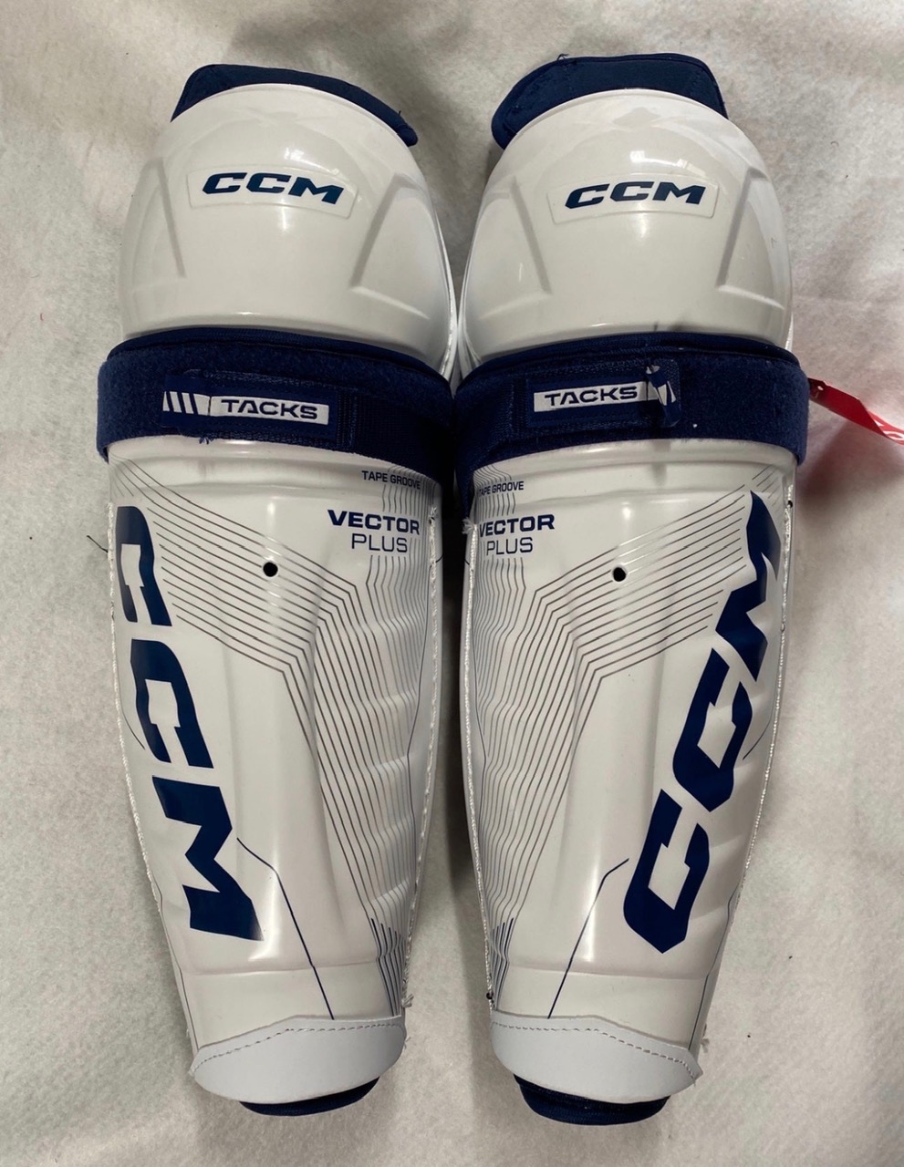 CCM Tacks Vector Plus Shin Guards